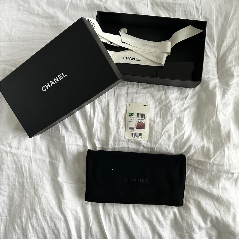 CHANEL NWT Long Gusset Flap Wallet Leather Gold CC Logo  with Box - Picture 7 of 11